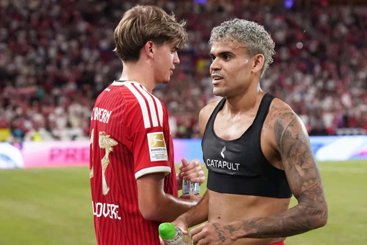 Bitterer Dreifach-Schlag beim FC Bayern! Zwei Campus-Talente fallen aus – Abwehr-Star wochenlang raus