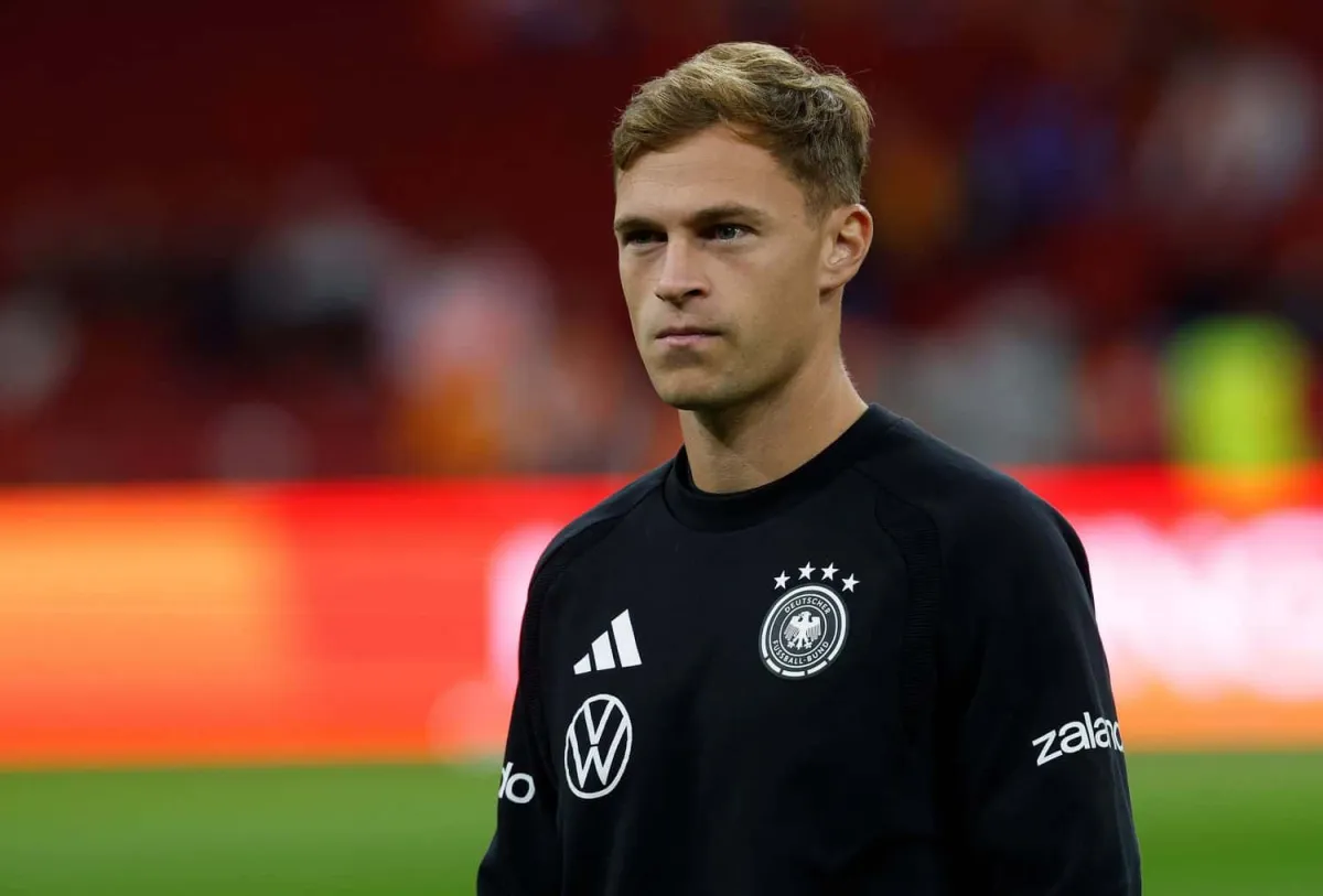 TONI KROOS EINGESTAMPFT! Kimmich schreibt DFB-Geschichte: Bayern-Kapitän zerlegt seine Kritiker mit ewigem Rekord!