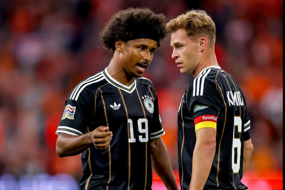 KLOPP ENTGLEISEN DIE GESICHTSZÜGE! Adeyemi verballert Bayern-Geschenk vor leerem Tor – Kimmich reagiert mit genialem Spott!