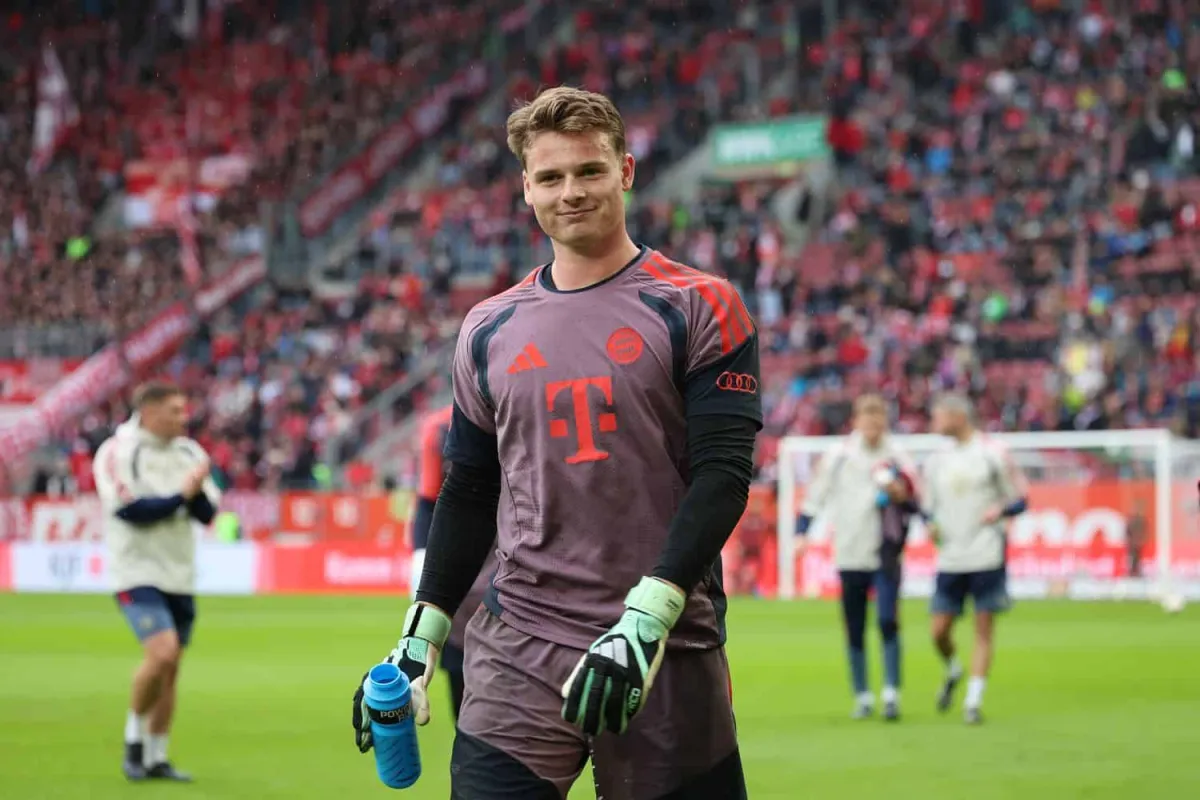 NEUER-ÄRA WIRD BEERDIGT! Bayern legt neue Torwart-Hierarchie fest: Jonas Urbig steigt zum Boss auf – UND DIESER BUNDESLIGA-KEEPER WURDE ALS NUMMER ZWEI SERVIERT!